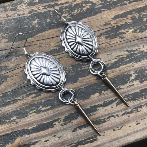 Concho Maille Mobius Earrings